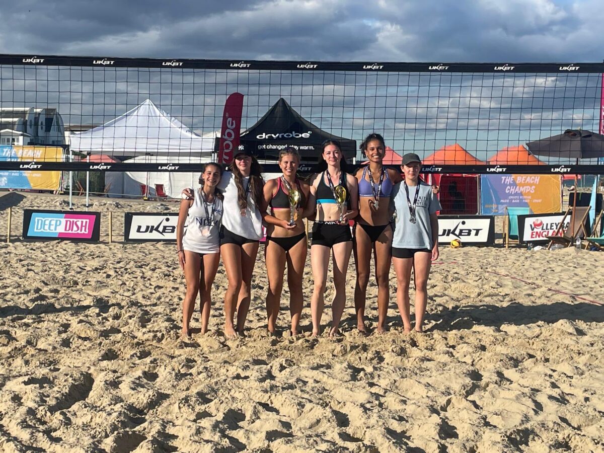Tilly Hutton Richmond juniors medals at UKBT Junior Championships – Richmond Volleyball